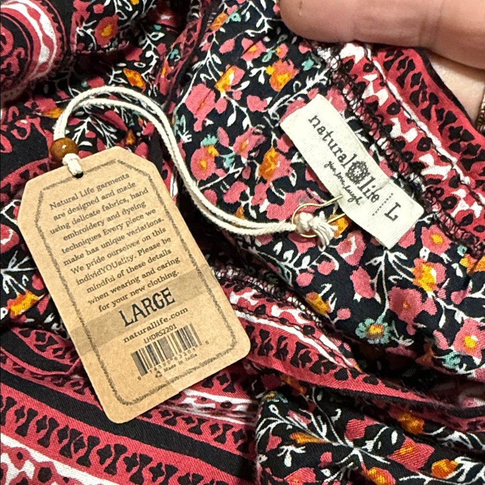 NATURAL LIFE - Burgundy Floral Maxi Dress with Pink Tassel (Large) - Picture 10 of 12